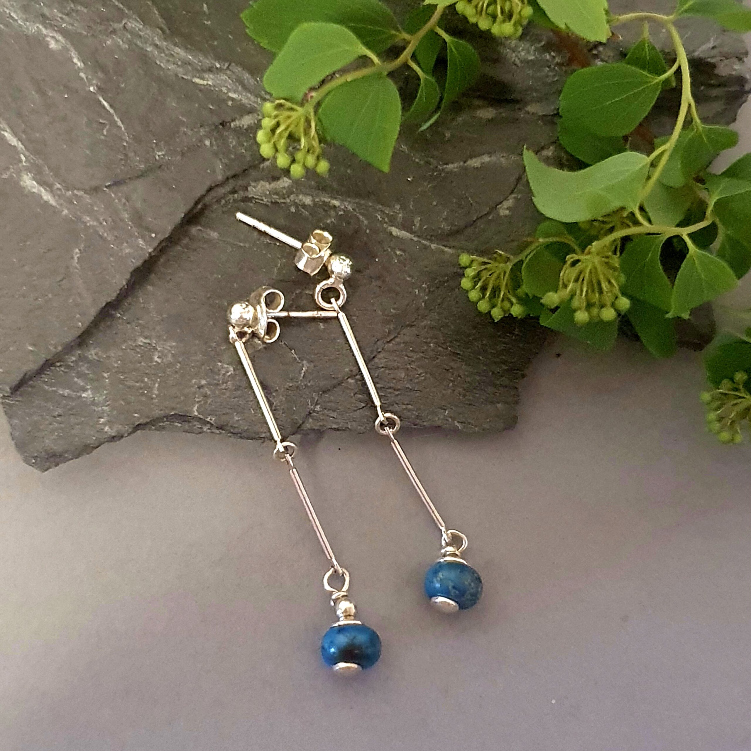 Długie kolczyki srebrne 925 z lapis lazuli – minimalistyczne, eleganckie, ręcznie robione - obrazek 4
