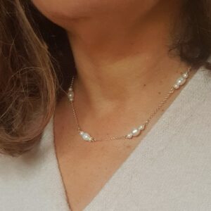 Naszyjnik ze srebra próby 925 z perłą słodkowodną, delikatny naszyjnik z perłą, minimalistyczny naszyjnik.