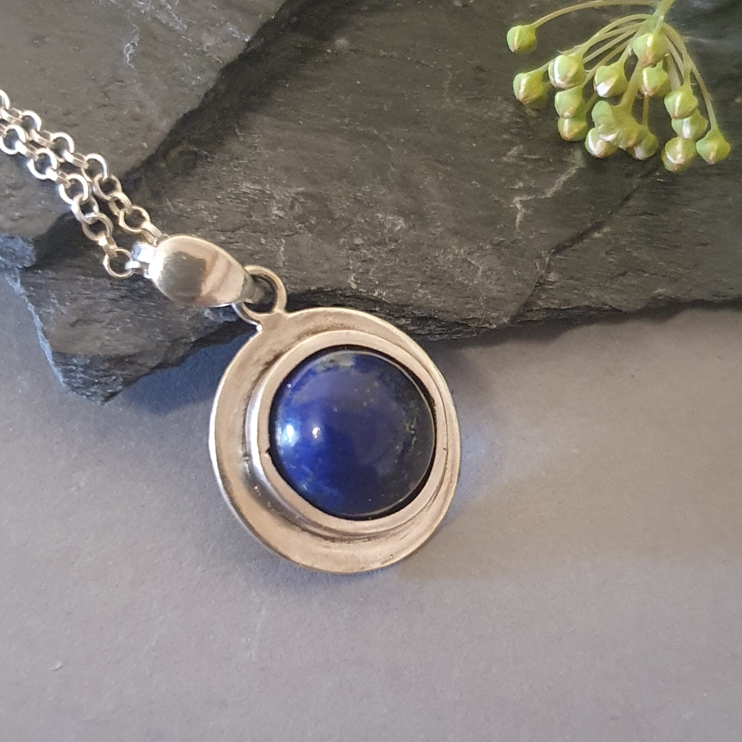 Srebrny naszyjnik 925 z lapisem lazuli – minimalistyczny wisior - obrazek 3