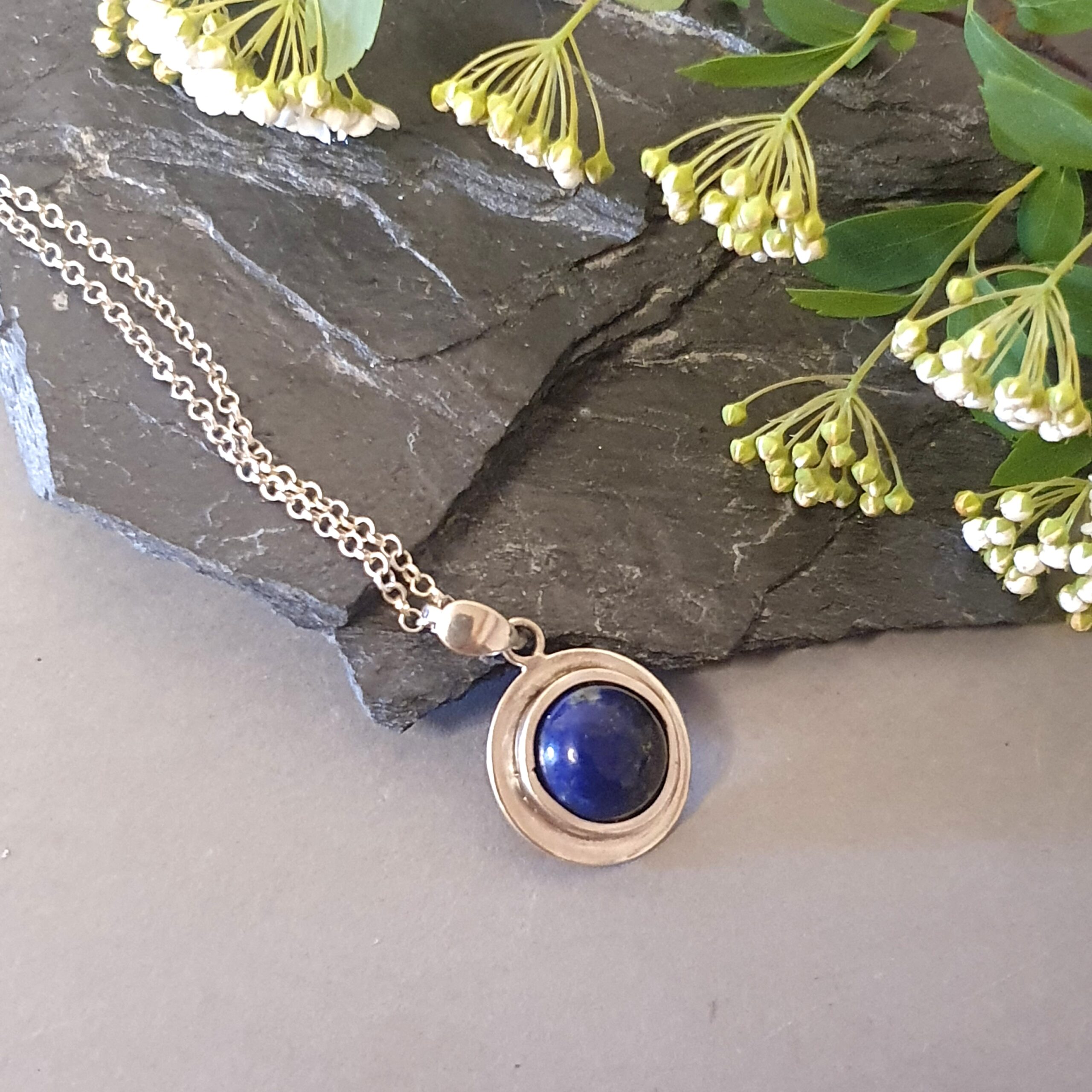 Srebrny naszyjnik 925 z lapisem lazuli – minimalistyczny wisior - obrazek 4