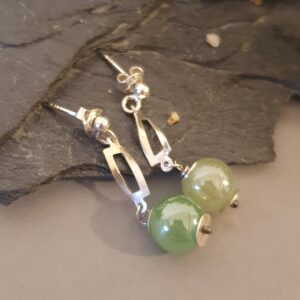 Eleganckie kolczyki z lampworkiem handmade – srebro 925, klasyczna prostota