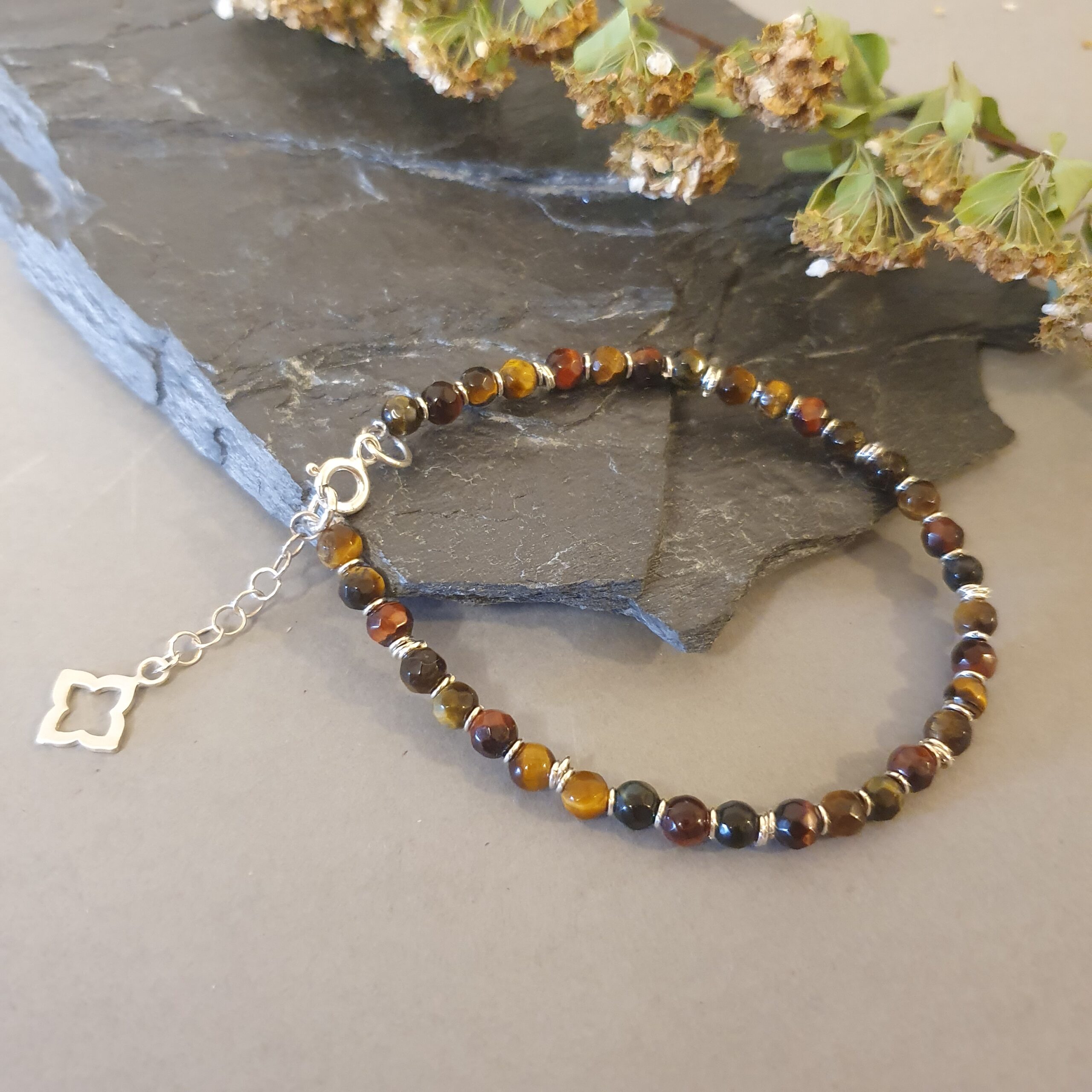 925 srebna brasnoletka -Bransoletka z naturalnych kamieni – tygrysie oko