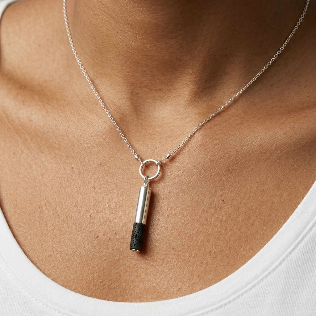 Minimalistyczny naszyjnik 925 z lawą wulkaniczną – nowoczesny design - obrazek 3