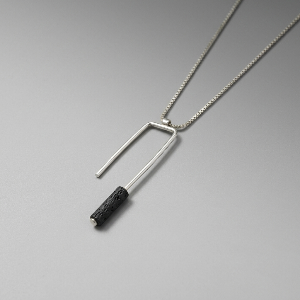 Srebrny naszyjnik z naturalną lawą wulkaniczną – delikatna minimalistyczna biżuteria - Image 6